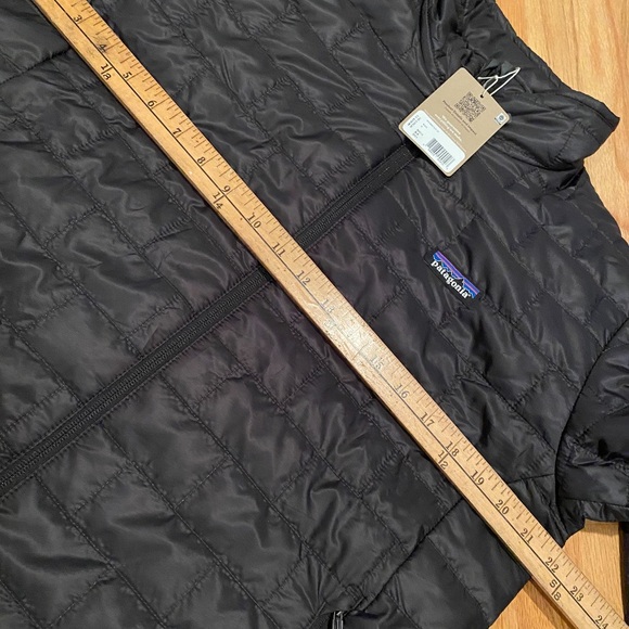 Patagonia Black Nano Puff Jacket Puffer Lightweight Packable NEW - Picture 6 of 6